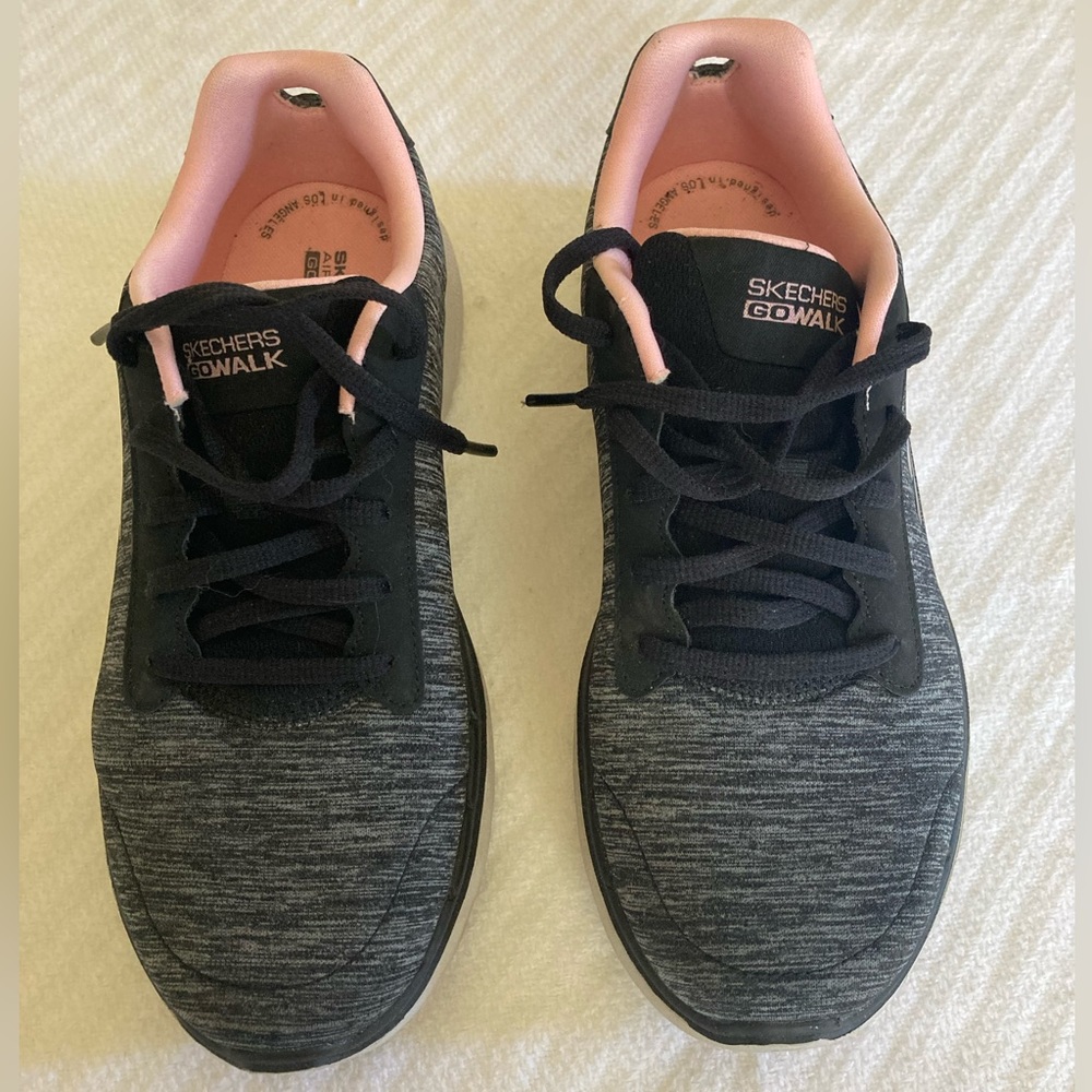 Skechers “GoWalk 6” Size 7.5 Walking Shoes